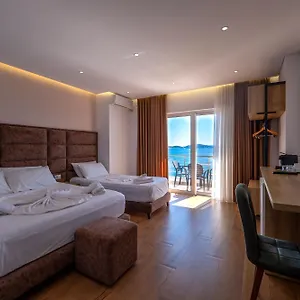 Hotel Erioni ***