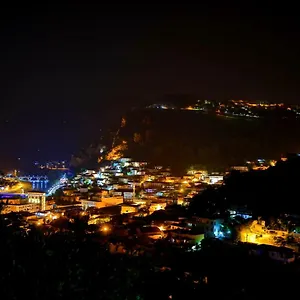 Pensión Pashollari 